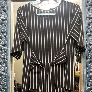 West Kei Top with Tie